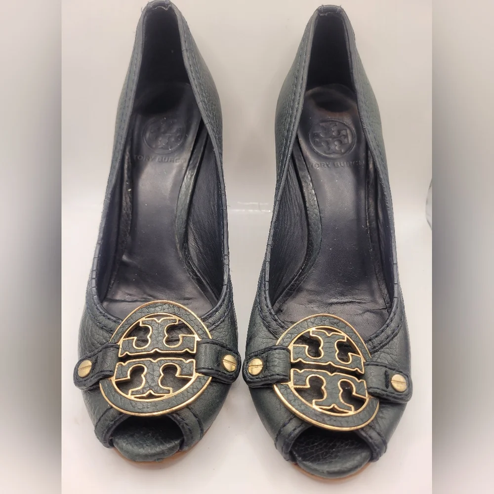 Tory Burch Black and Gold Women's Heels